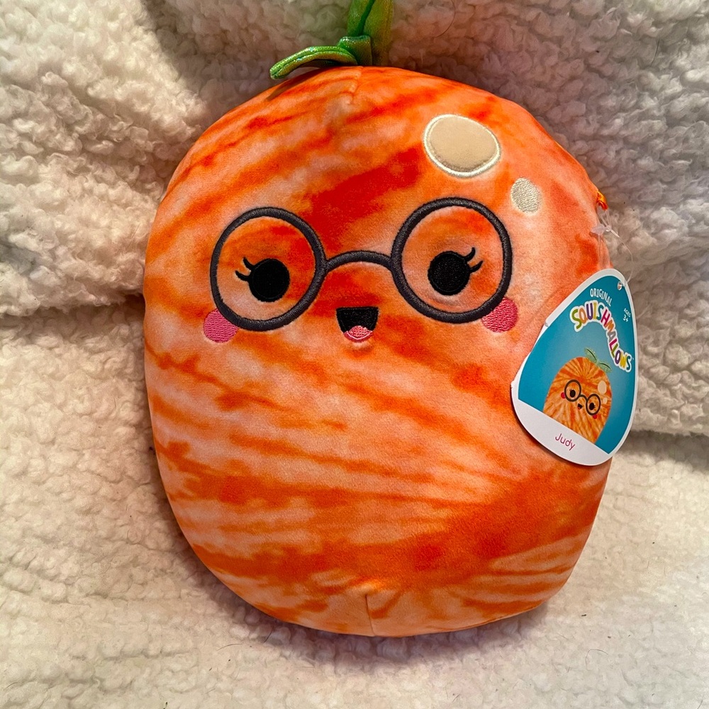 Judy Tangelo Squishmellow